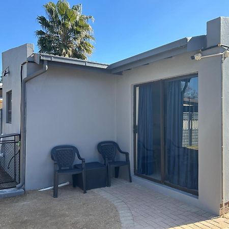 Villa La Sola B&B And Self-Catering Boksburg Zewnętrze zdjęcie